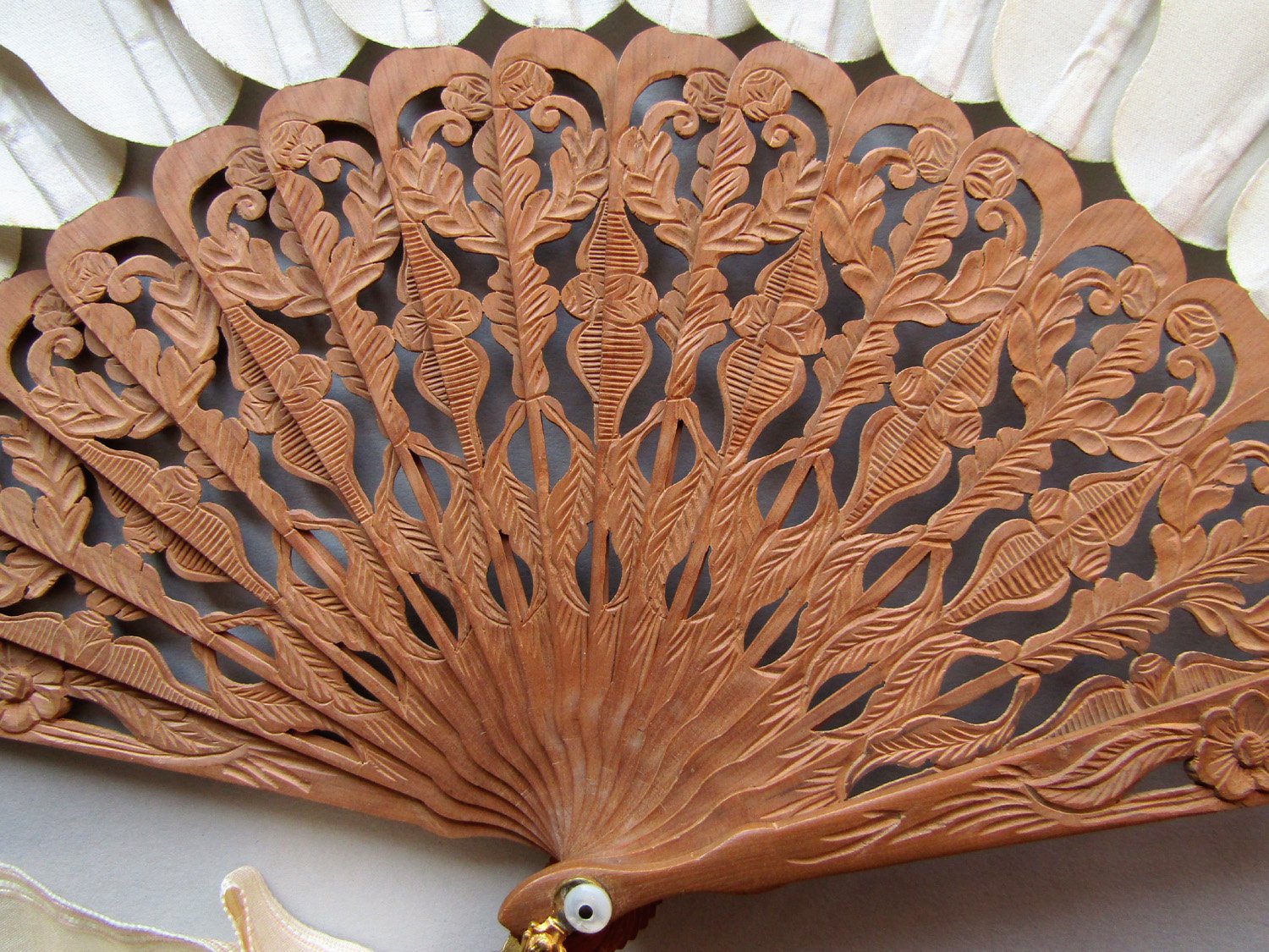 Jenny-Lind-Palmette-Fan-01