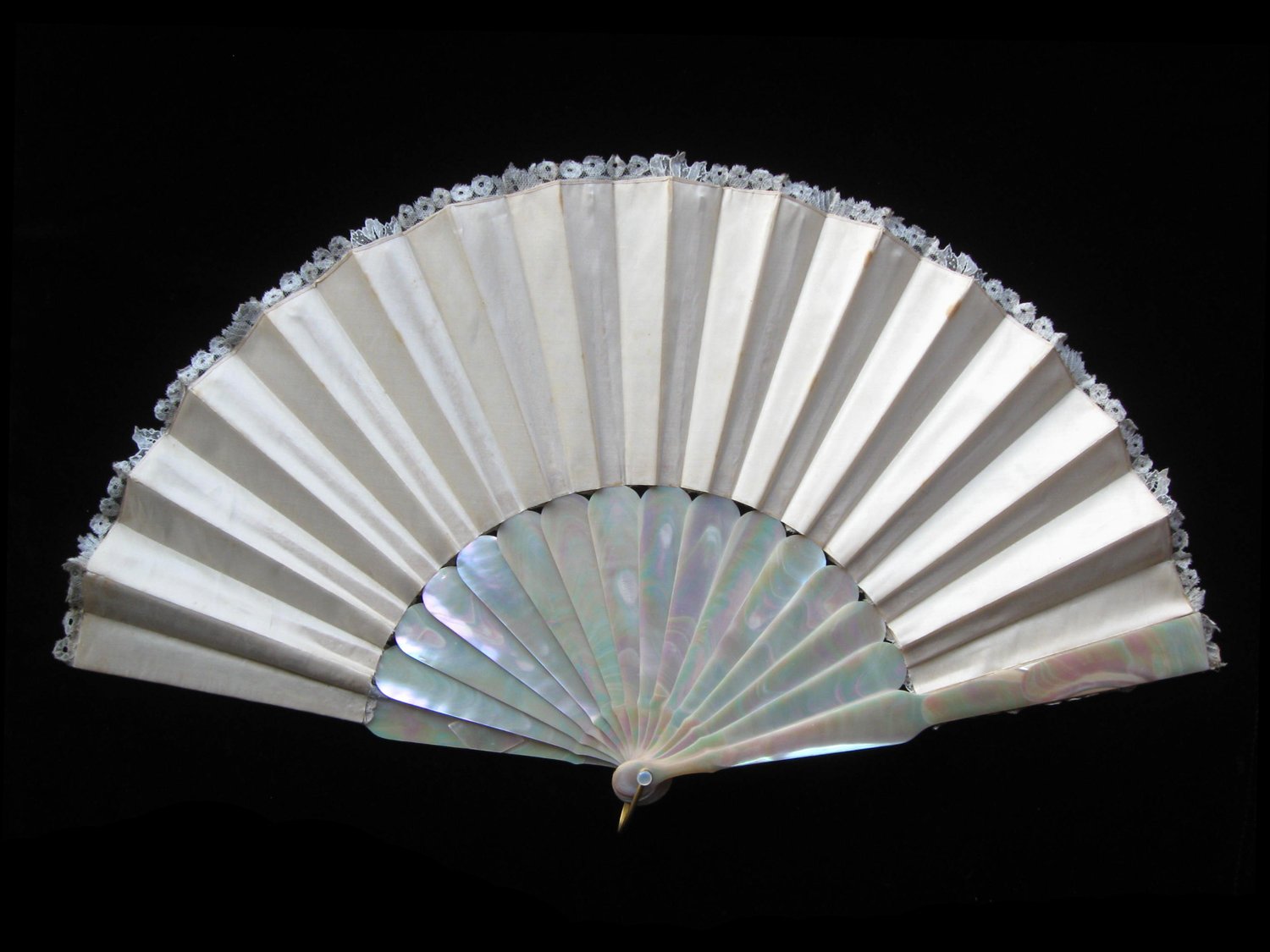 Victorian-Brussels-Lace-Fan-05
