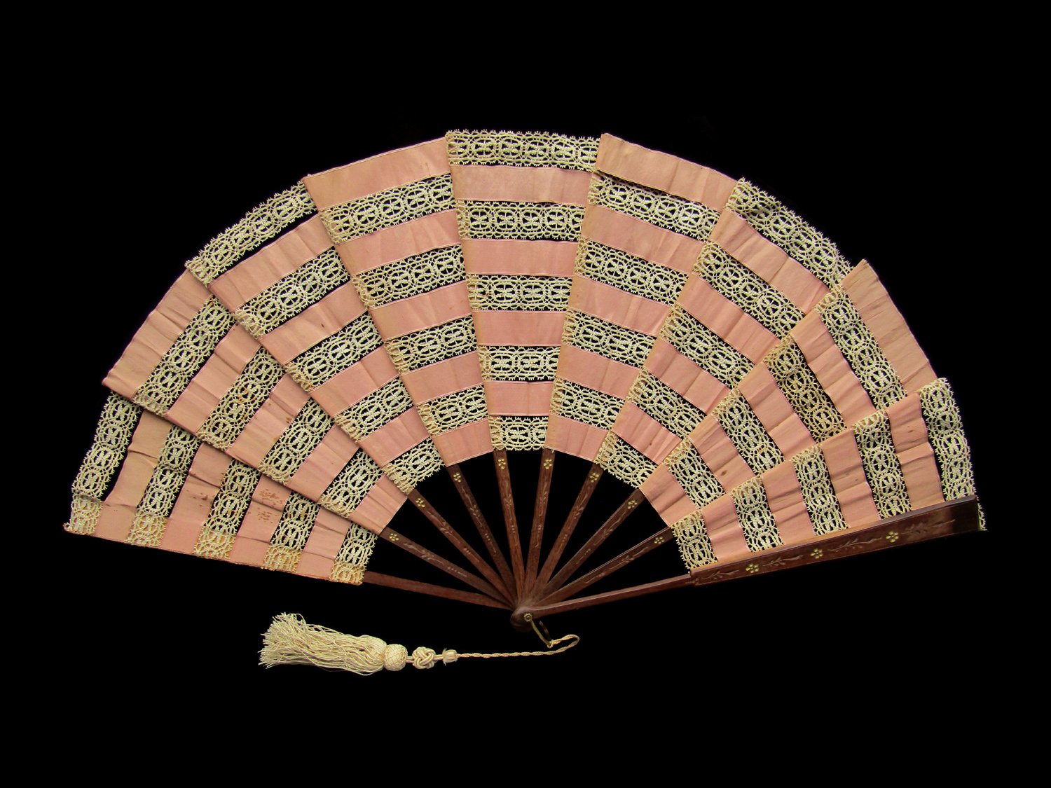 Rare-Victorian-Trick-Fan-Eventail-a-dislocation-02