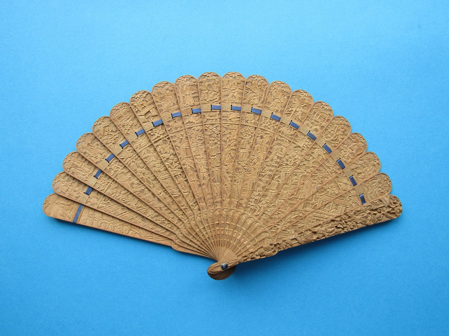 Fine Cantonese Carved Sandalwood Brise Fan