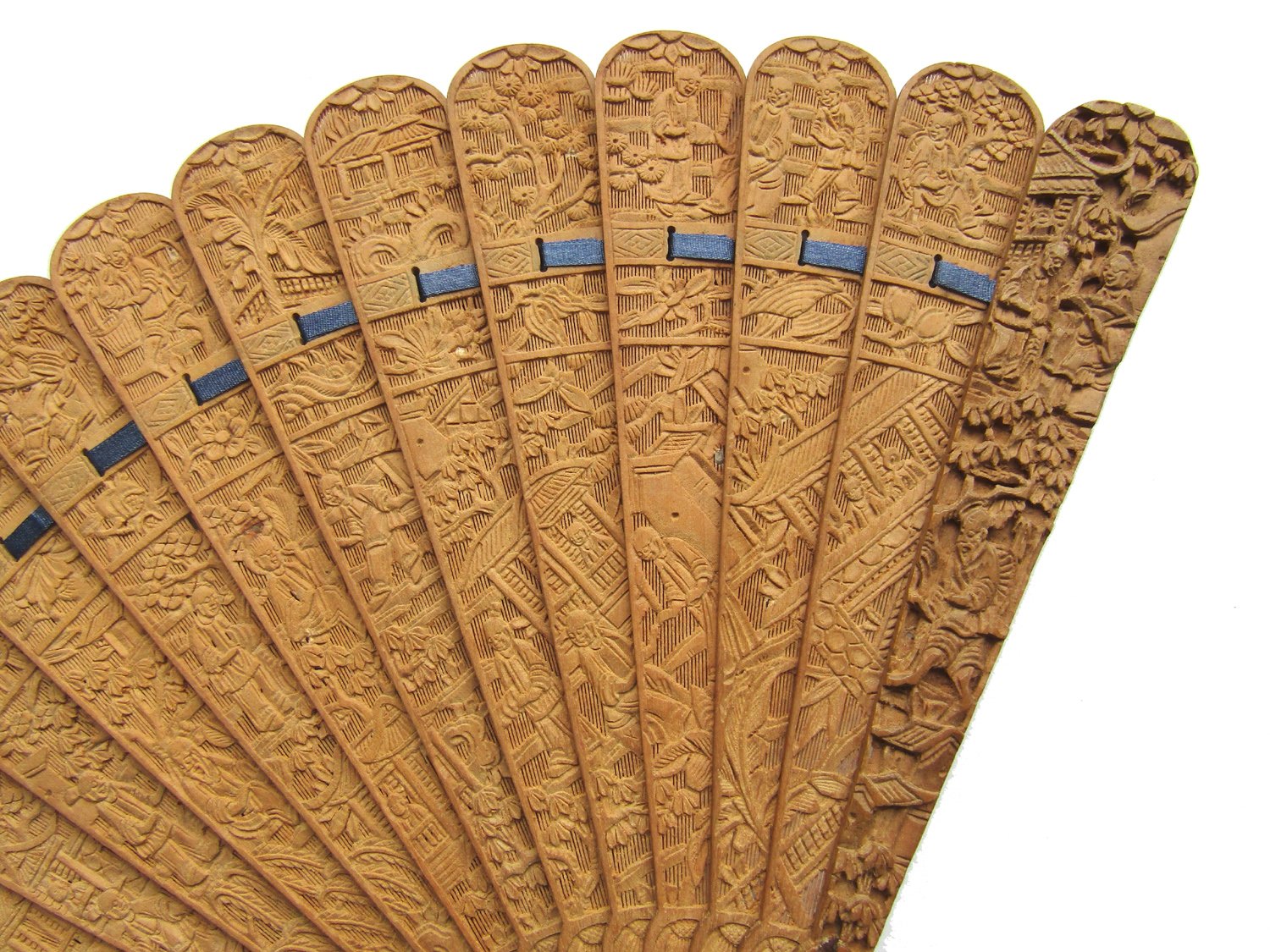 Cantonese-Carved-Sandalwood-Fan-03