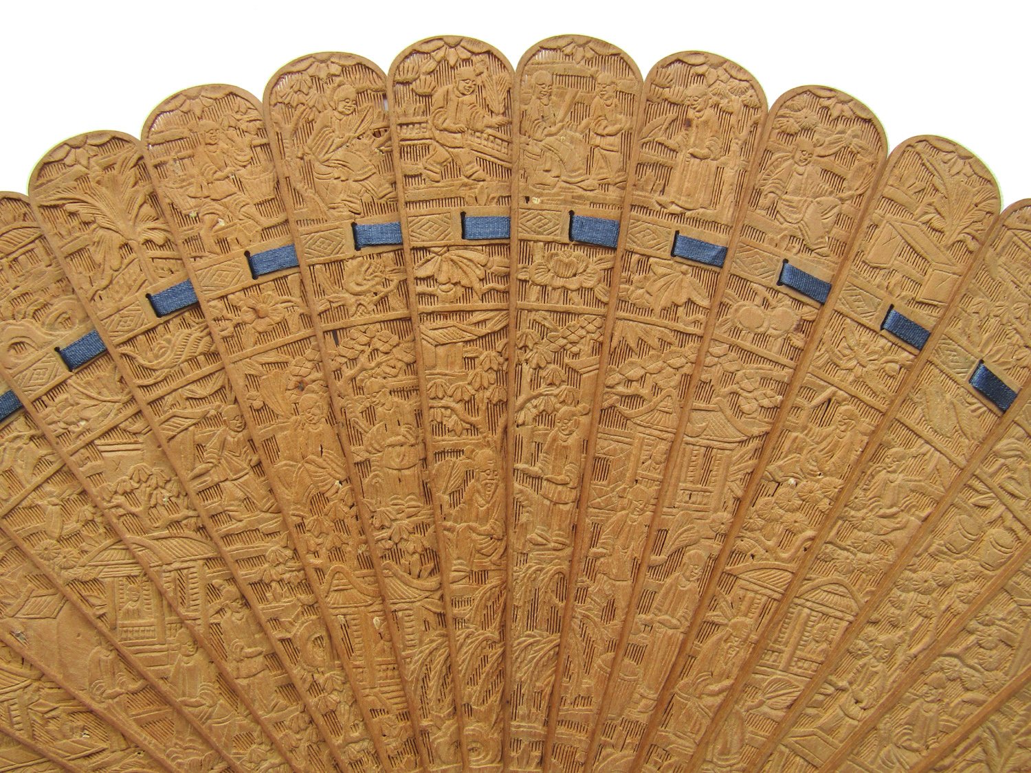 Cantonese-Carved-Sandalwood-Fan-08
