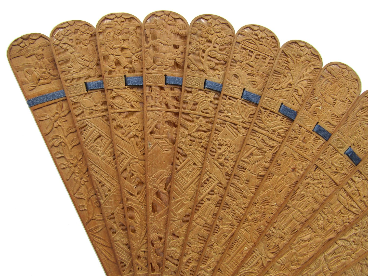Cantonese-Carved-Sandalwood-Fan-09