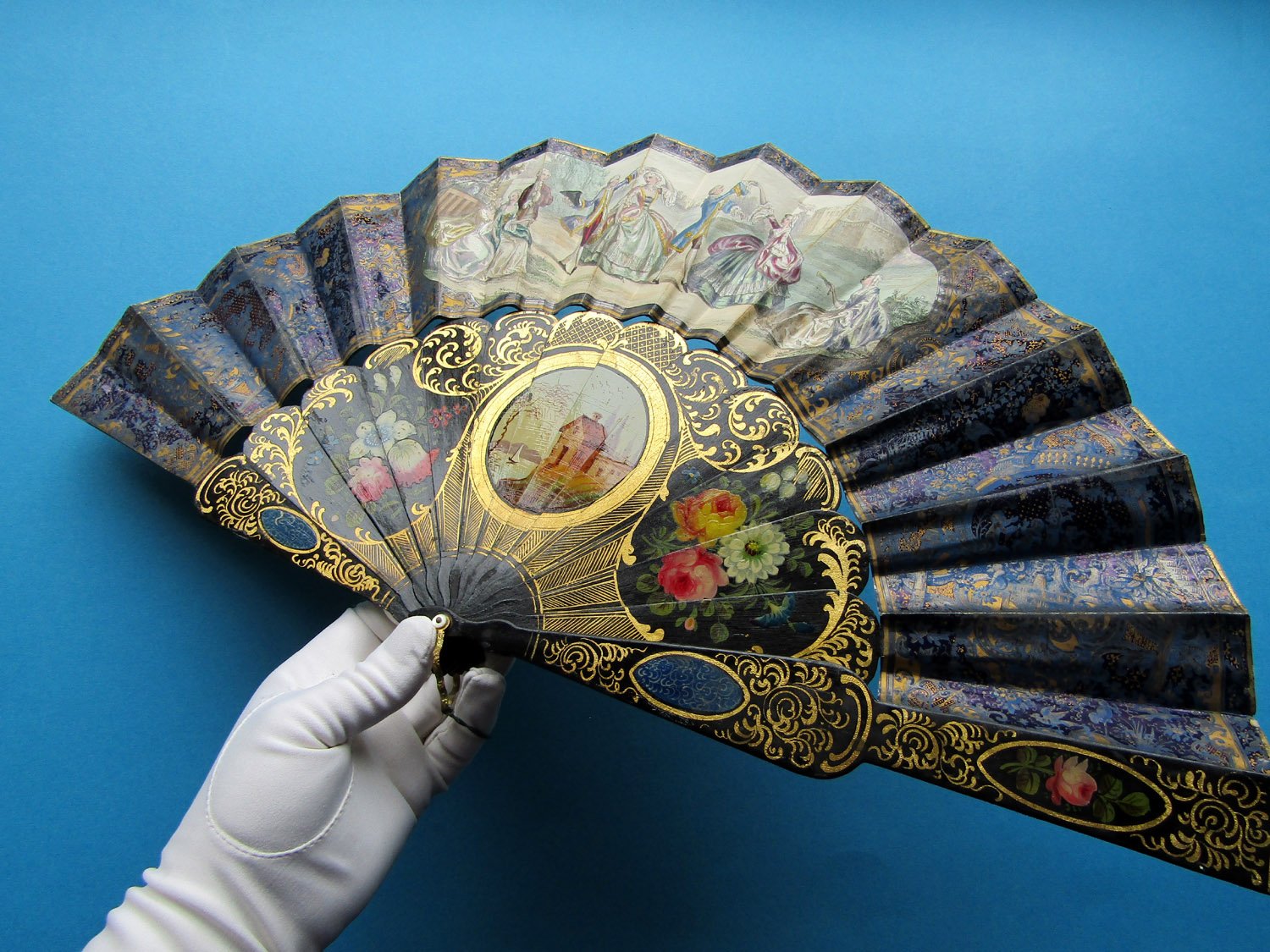 Large-Victorian-Lacquered-Fan-01