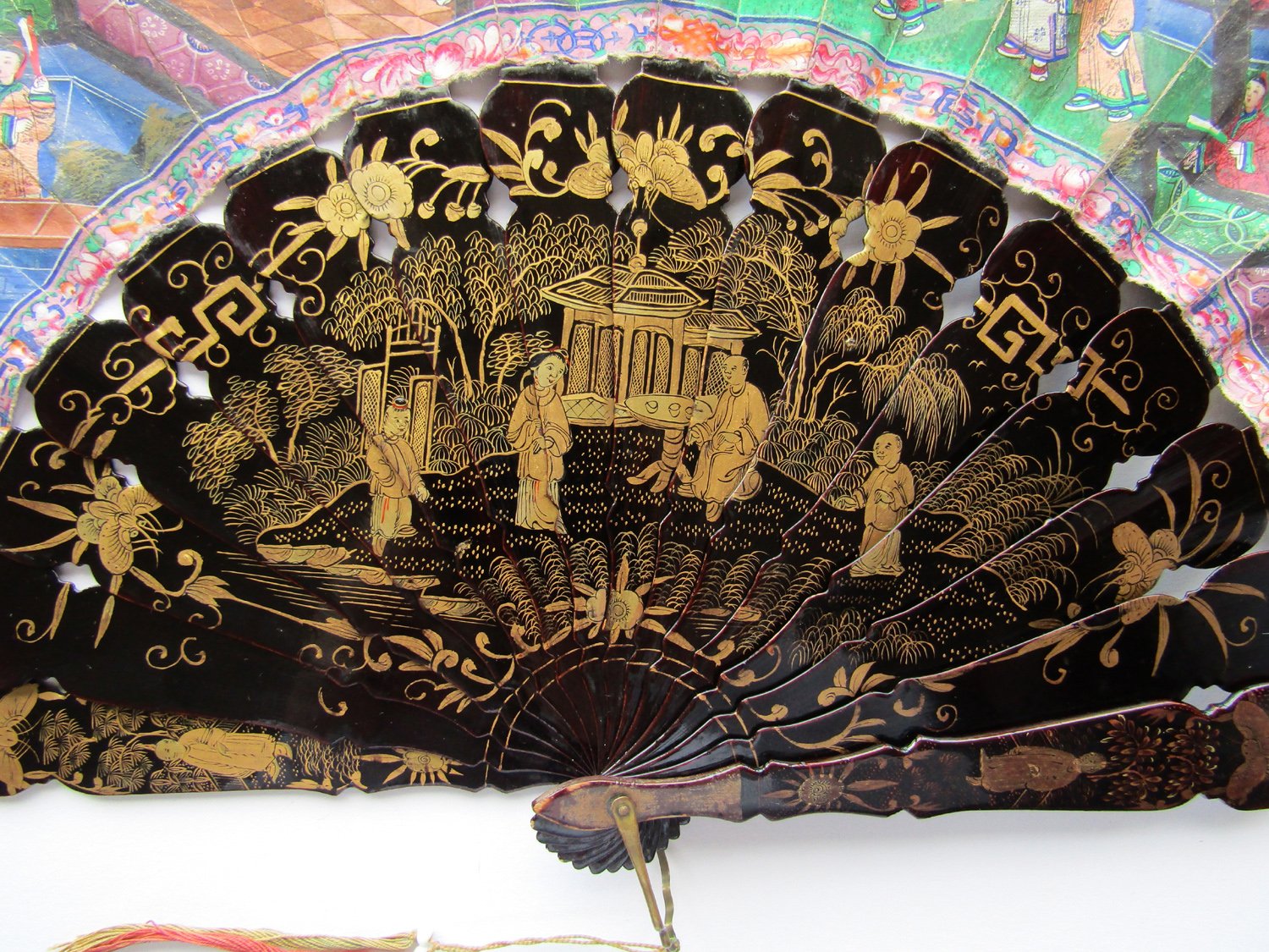 Chinese-Mandarin-Lacquer-Export-Fan-01