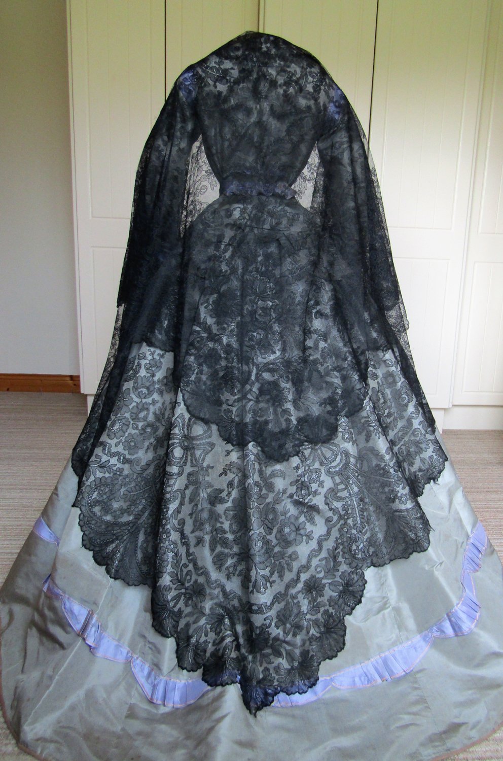 Antique Victorian Chantilly Lace Crinoline Dress Shawl